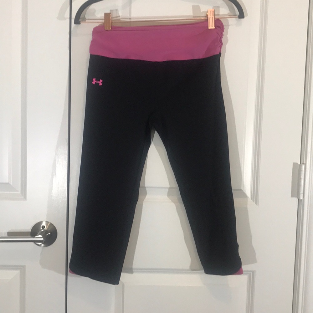 Under armour euc Capri scrunch top medium